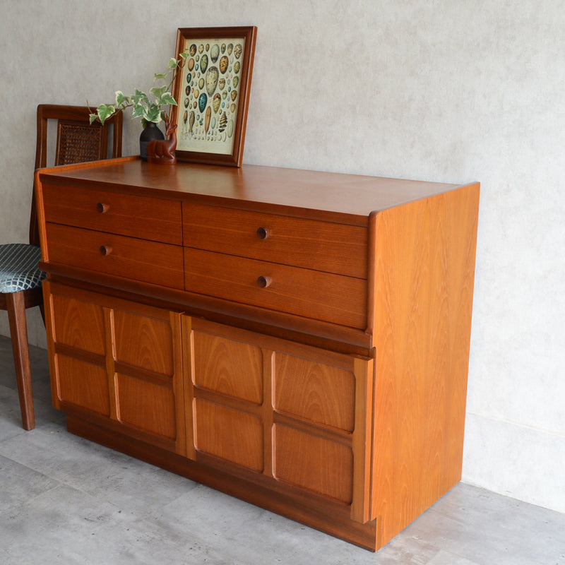 Nathan ネイサン キャビネット/レコードキャビネット 32(天板隔離再塗装済）