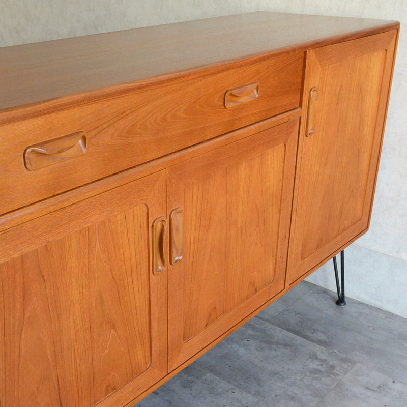 G-PLAN ジープラン ショートサイドボード （アイアンレッグ）25