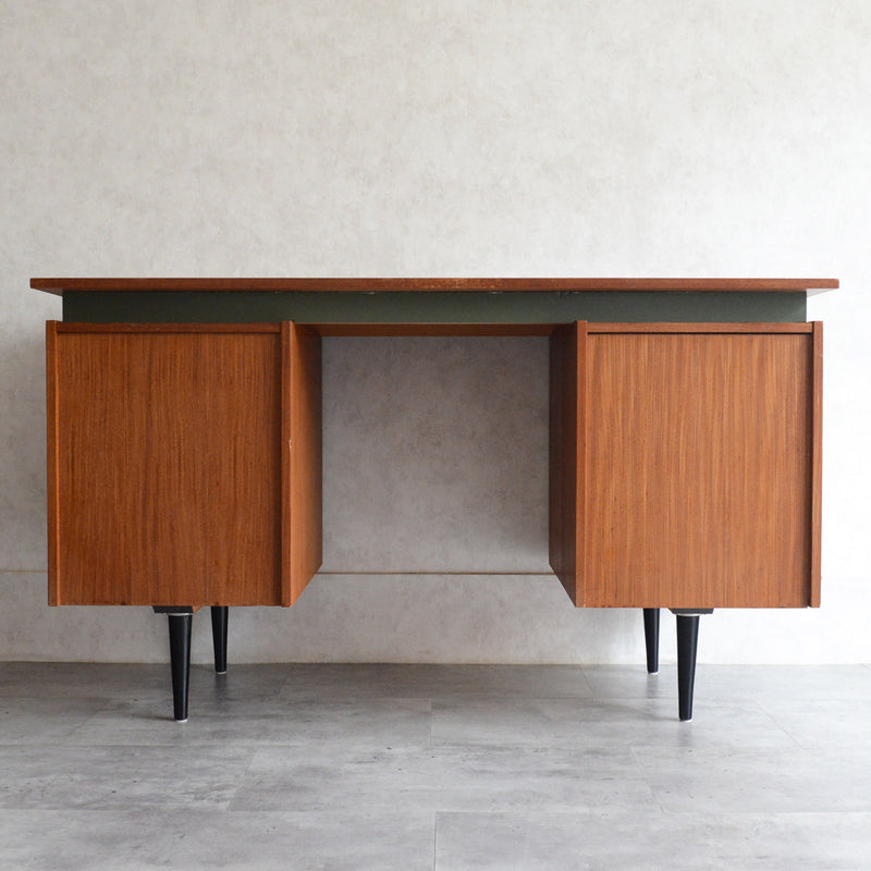 O様ご予約品　ミッドセンチュリー チークデスク24（鍵付）