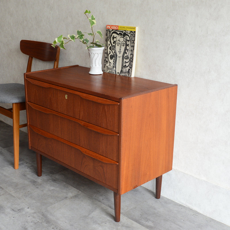 デンマーク ヴィンテージ  チーク３段チェスト 3-45(ウッドオイル仕上）