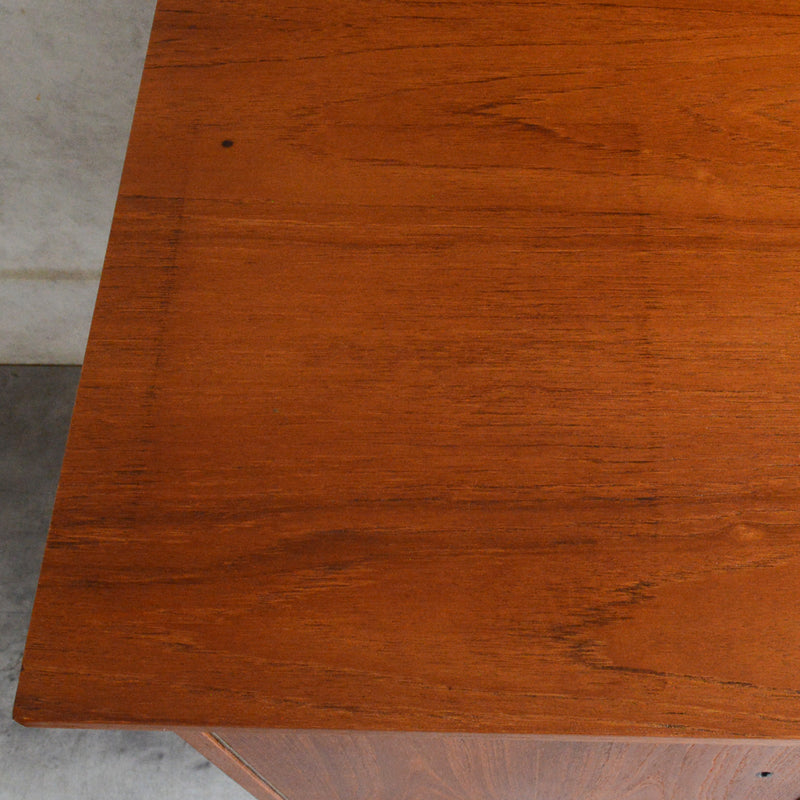 O様ご予約品　ミッドセンチュリー チークデスク24（鍵付）