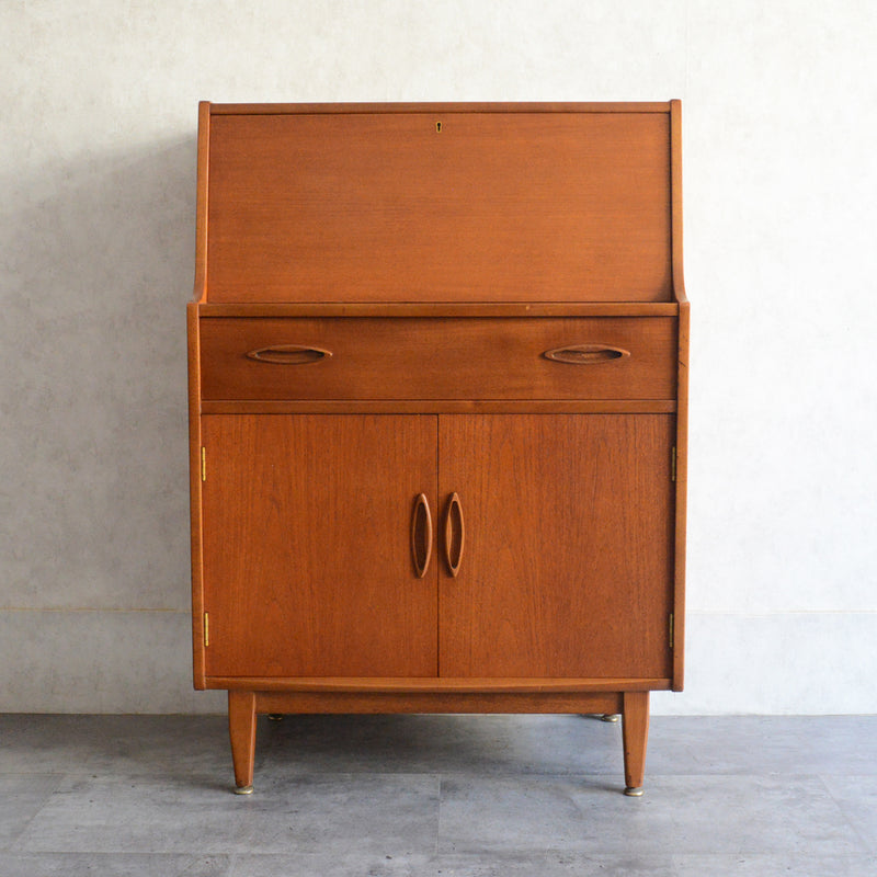 Jentique  ジェンティーク　ビューロー16(鍵付）