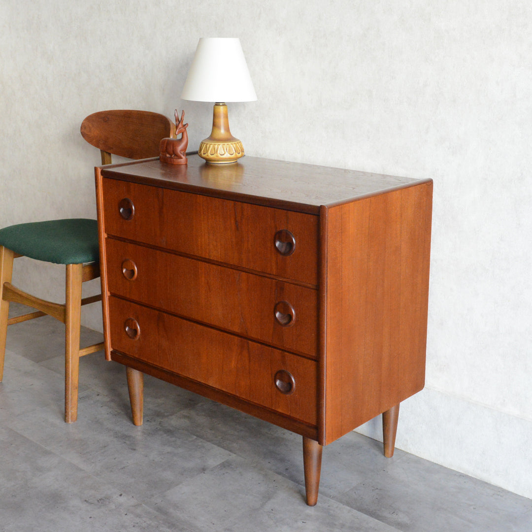 デンマーク ヴィンテージ  チーク３段チェスト8-22