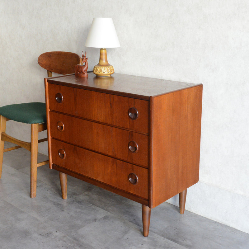 デンマーク ヴィンテージ  チーク３段チェスト8-22