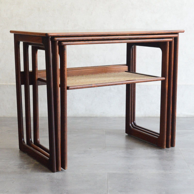 Johannes Andersen ヨハネスアンダーセン　ローズウッドネストテーブル C-6