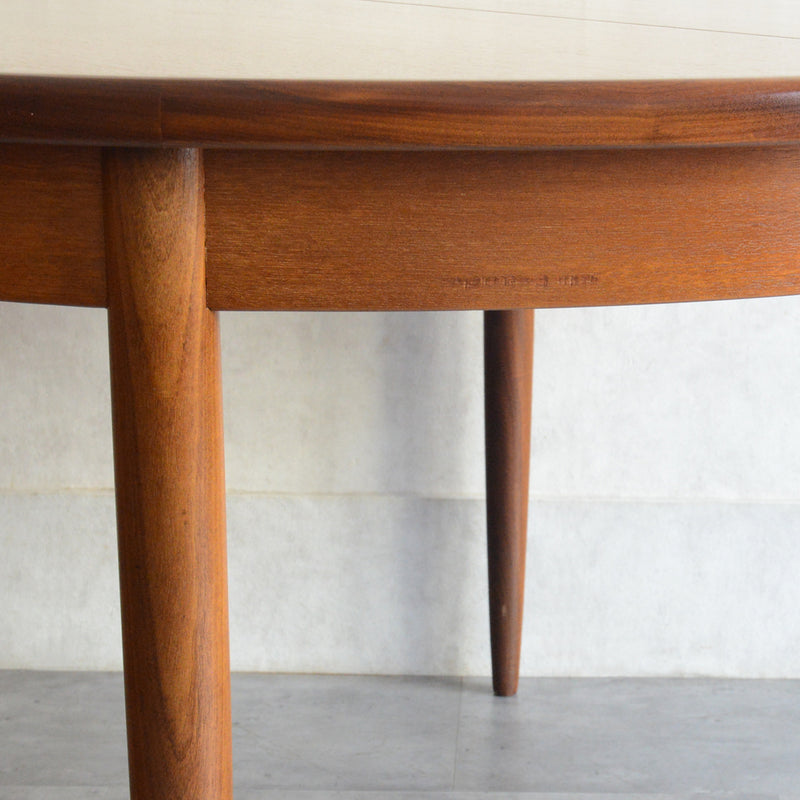 G-PLAN ジープラン  エクステンション ラウンドテーブル 98 (天板剥離再塗装）