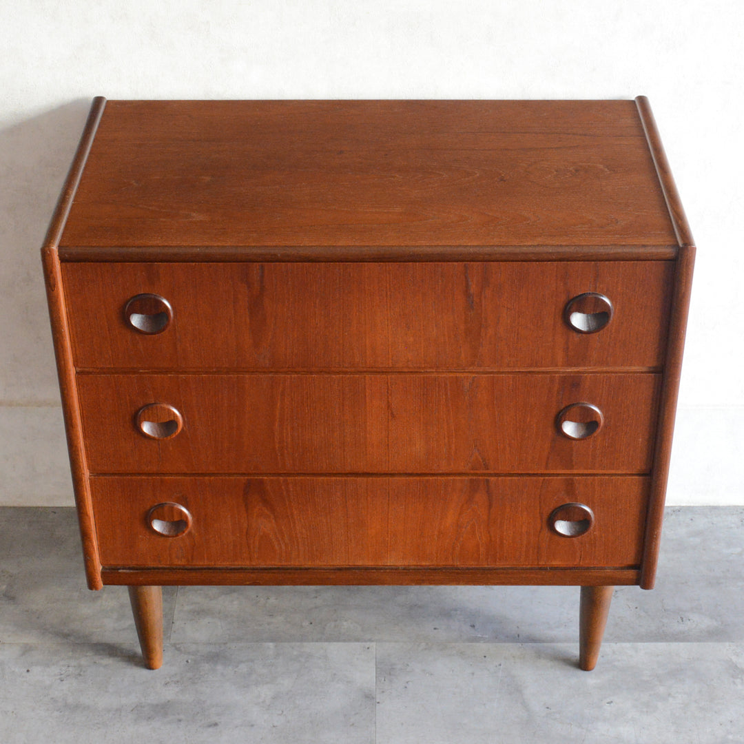 デンマーク ヴィンテージ  チーク３段チェスト8-22