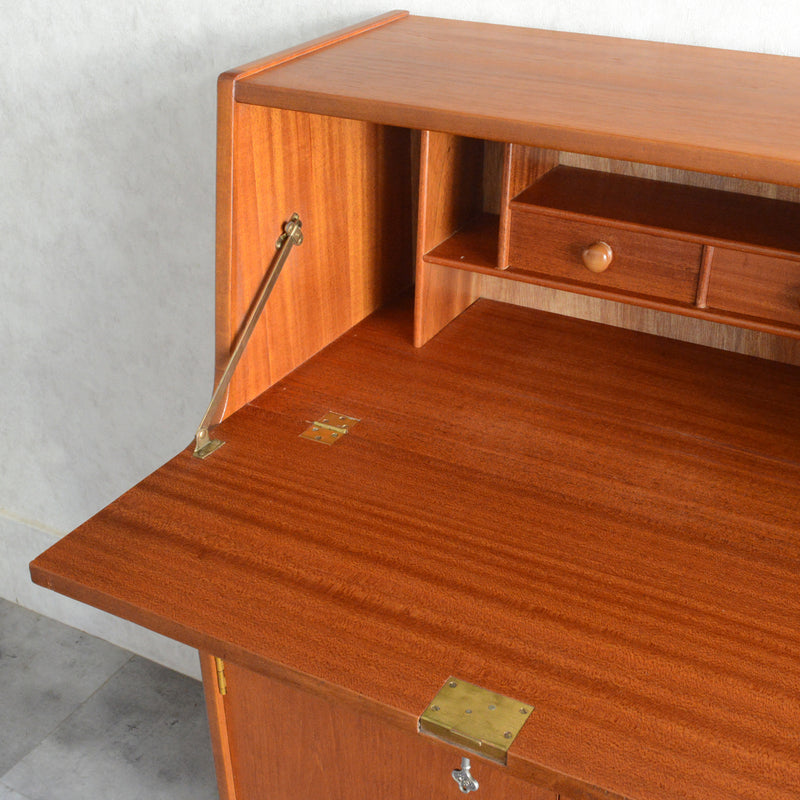 Jentique  ジェンティーク　ビューロー16(鍵付）