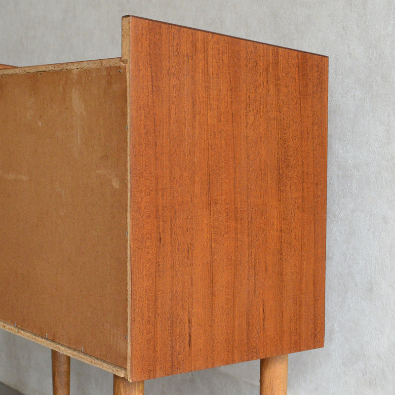 デンマーク ヴィンテージ  チーク ３段スモールチェスト 5-130