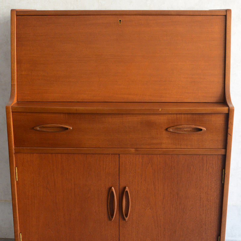 Jentique  ジェンティーク　ビューロー16(鍵付）