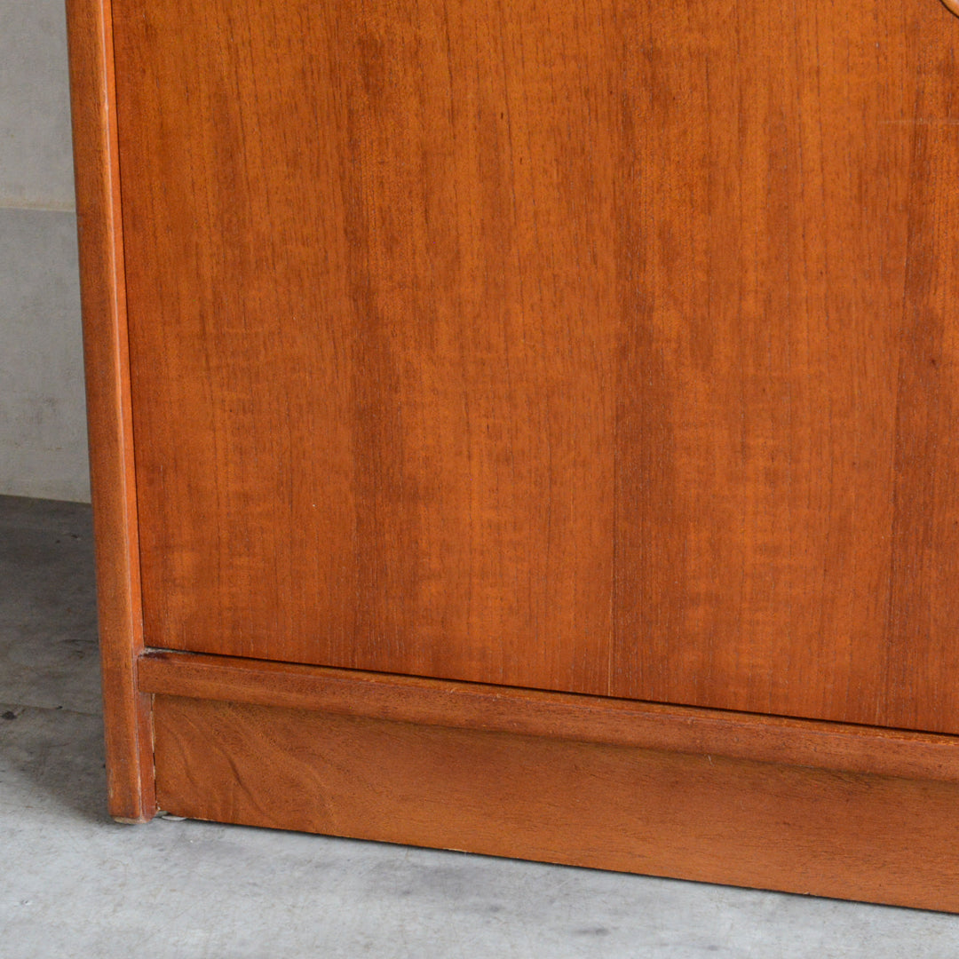 Jentique  ジェンティーク　トールカップボード37