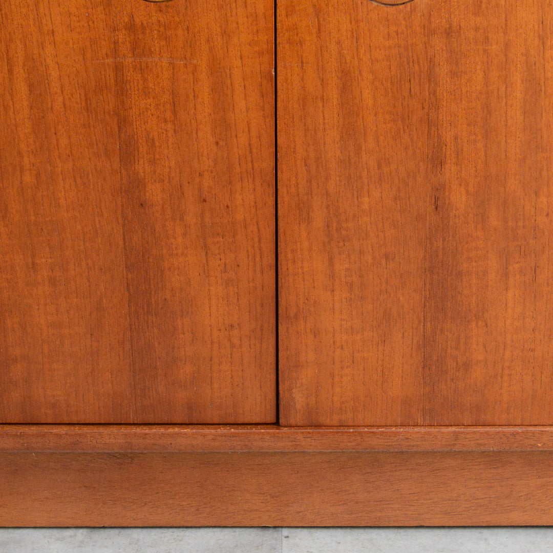 Jentique  ジェンティーク　トールカップボード37