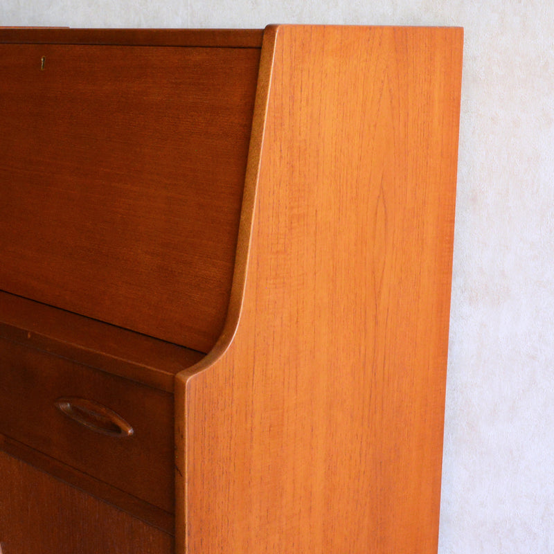 Jentique  ジェンティーク　ビューロー16(鍵付）