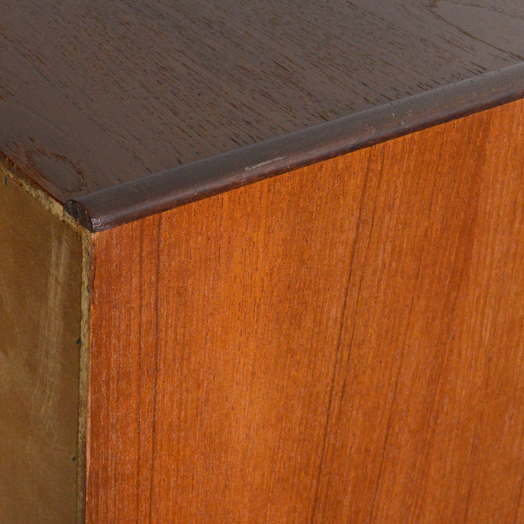 デンマーク ヴィンテージ  チーク３段チェスト8-22