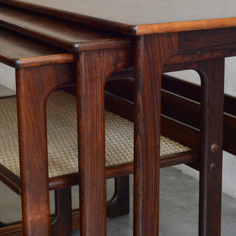 Johannes Andersen ヨハネスアンダーセン　ローズウッドネストテーブル C-6