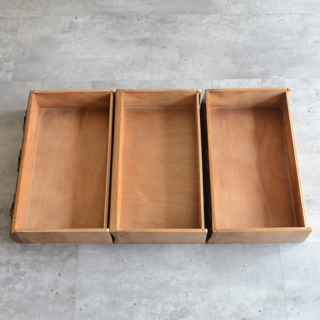 ベルギークラシック オーク3段チェスト 02