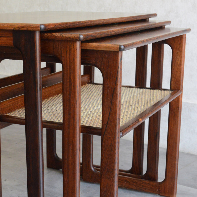 Johannes Andersen ヨハネスアンダーセン　ローズウッドネストテーブル C-6