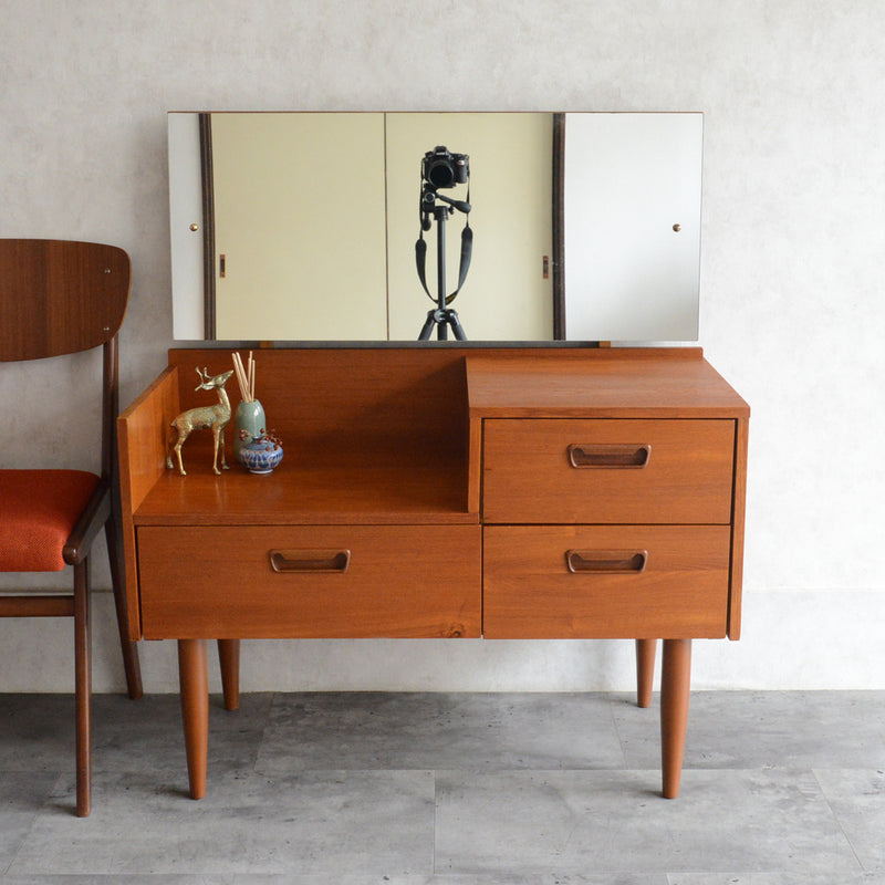 ミッドセンチュリー ドレッサーチェスト 11