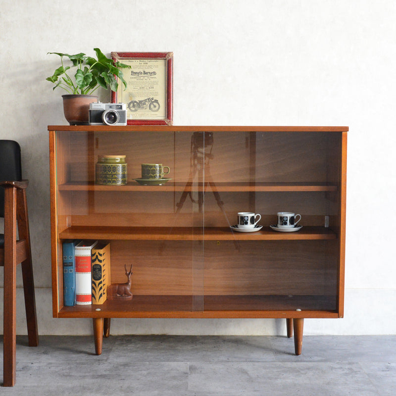 60s ヴィンテージ チーク ガラスキャビネット 62(3段/天板剥離再塗装済）