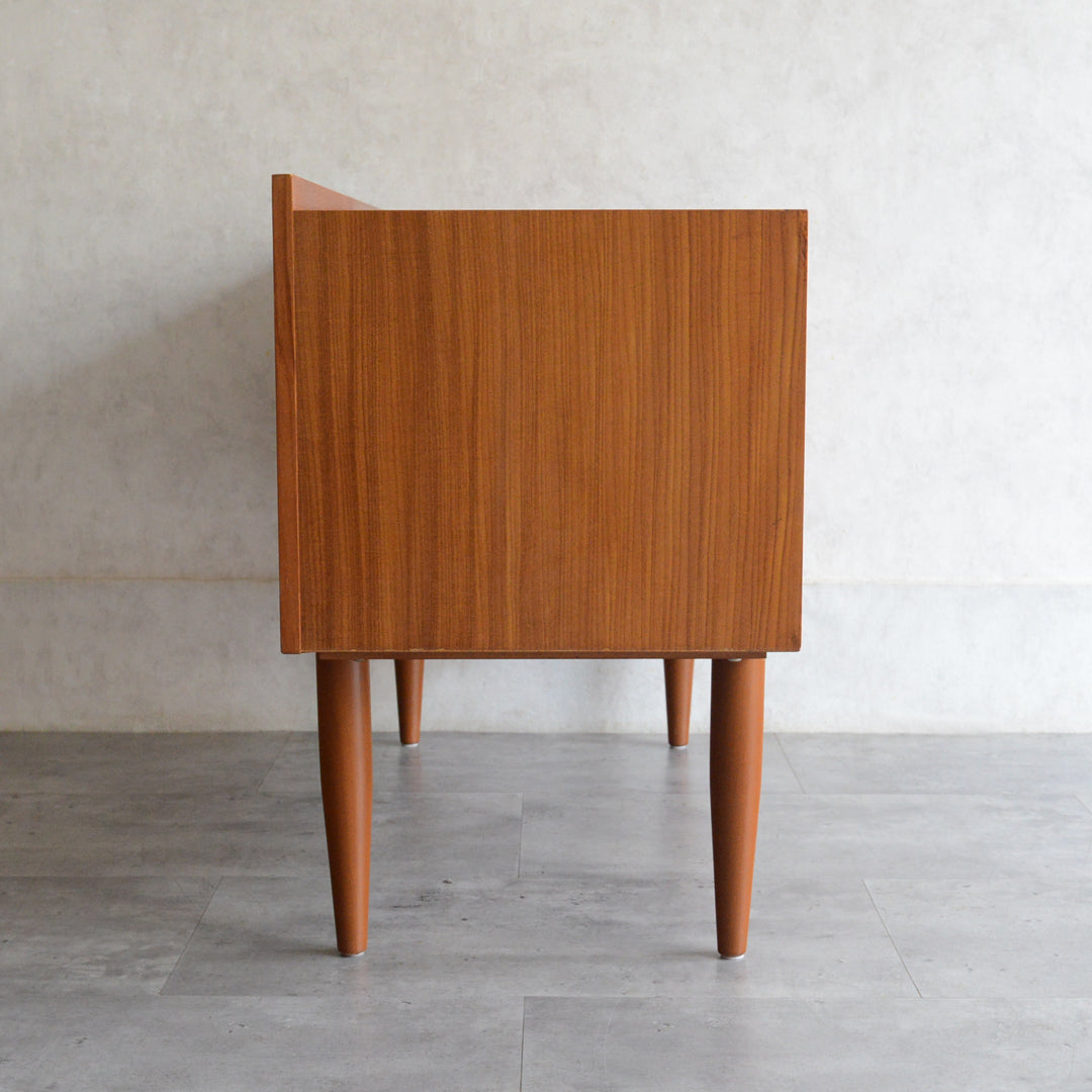 ミッドセンチュリードレッサー チェスト 11 – Rowan.inc