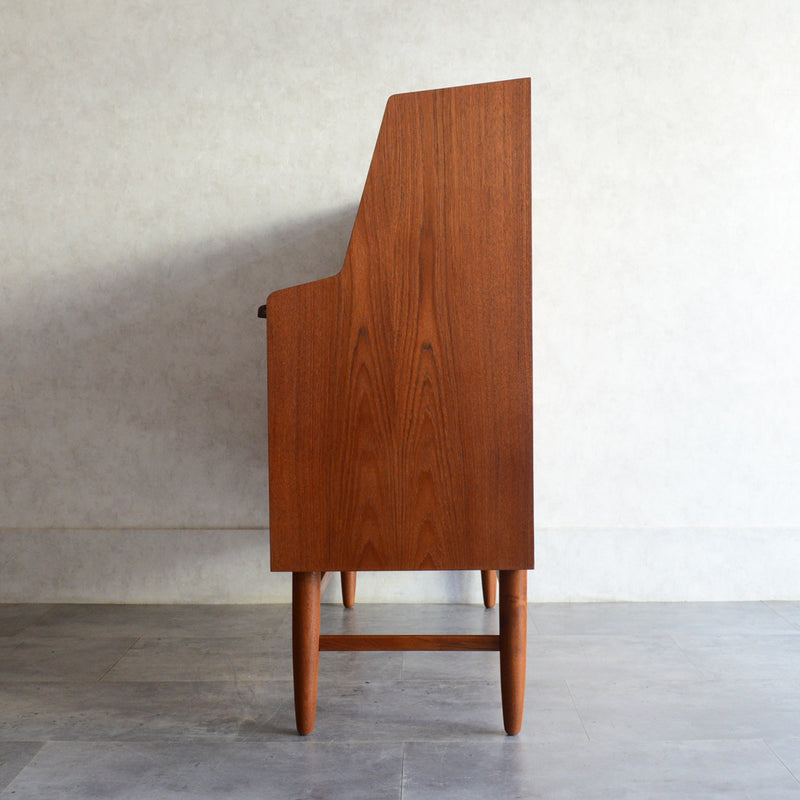 デンマークヴィンテージ　 チークビューロー 5-171