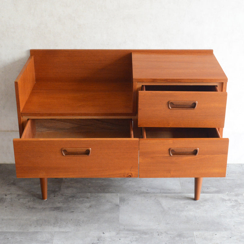 ミッドセンチュリー ドレッサーチェスト 11