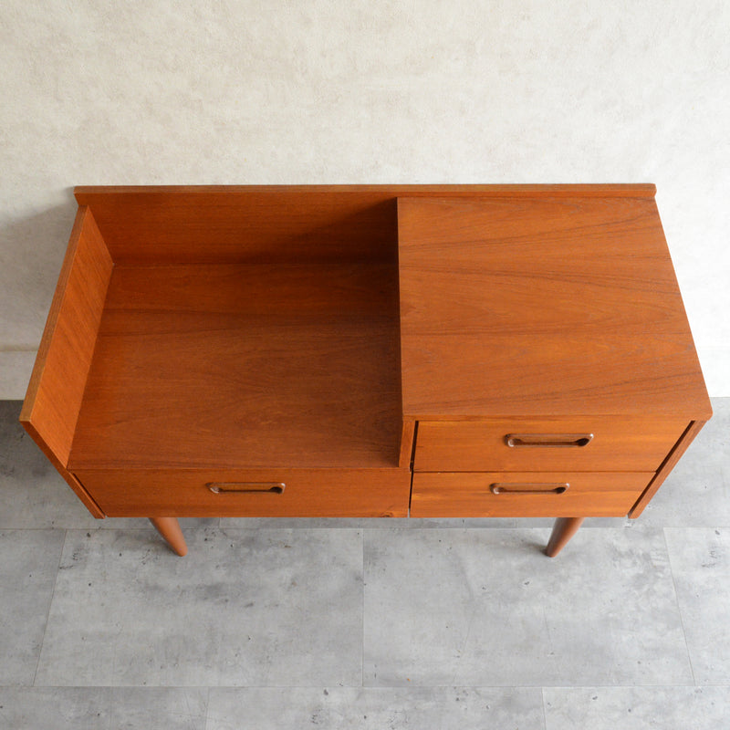 ミッドセンチュリー ドレッサーチェスト 11