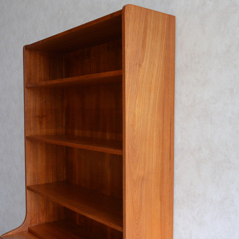 デンマークヴィンテージ ブックシェルフ (ビューロー付）P-２