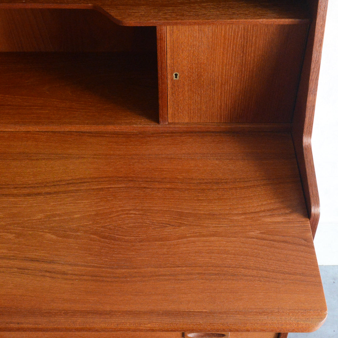 デンマークヴィンテージ　 チークビューロー 5-171