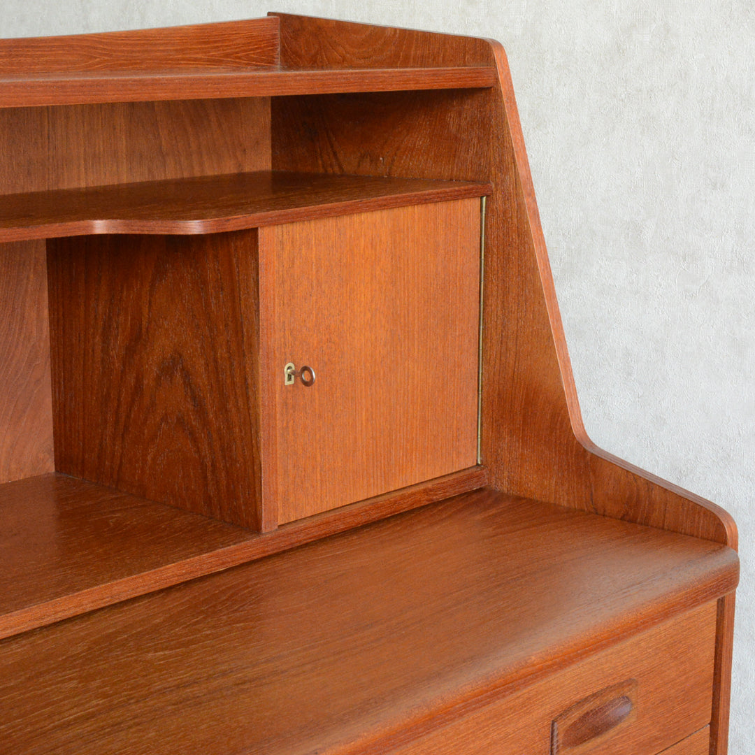 デンマークヴィンテージ　 チークビューロー 5-171