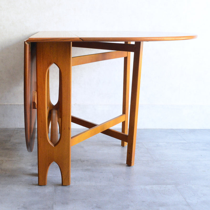 Jentique ジェンティーク　ゲートレッグテーブル32（オーバル・天板剝離再塗装済）