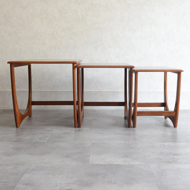 G-PLAN ジープラン タイルトップ ネストテーブル15（天板剝離再塗装済）