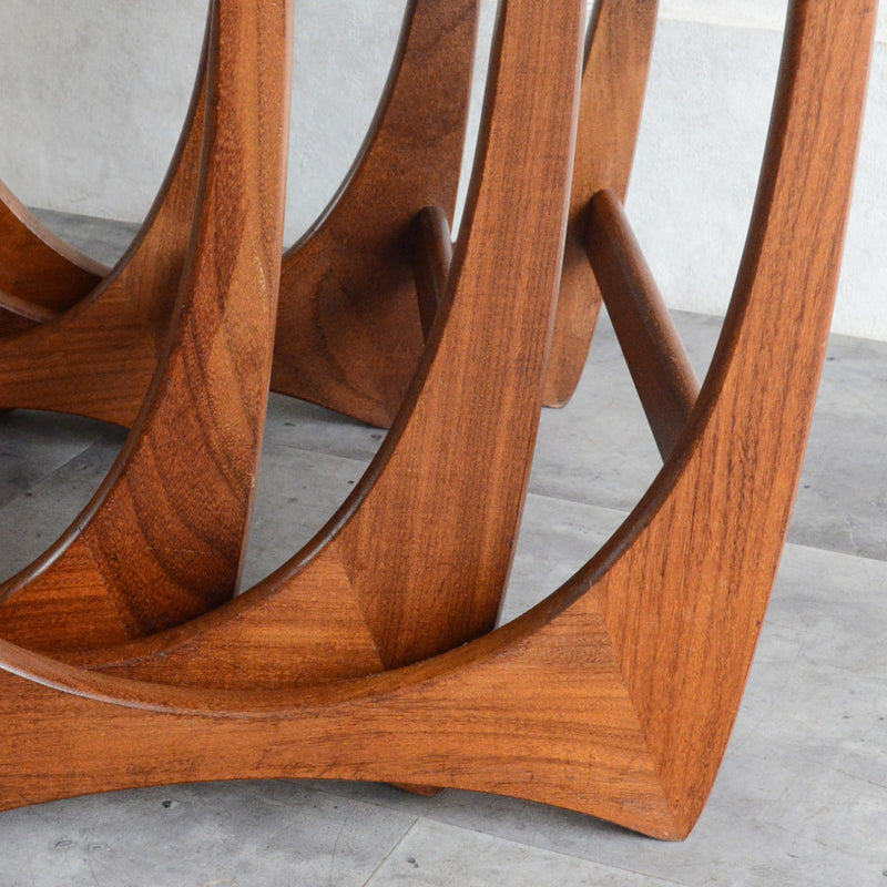 G-PLAN ジープラン タイルトップ ネストテーブル15（天板剝離再塗装済）