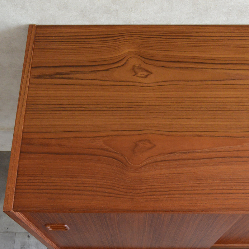 デンマークヴィンテージ  チークキャビネット P-13