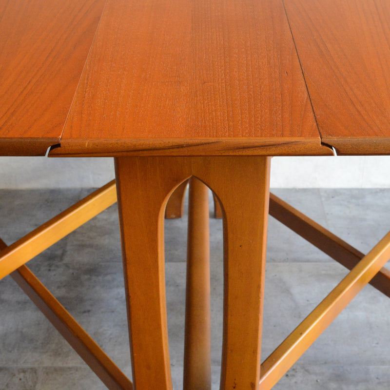 Jentique ジェンティーク　ゲートレッグテーブル32（オーバル・天板剝離再塗装済）