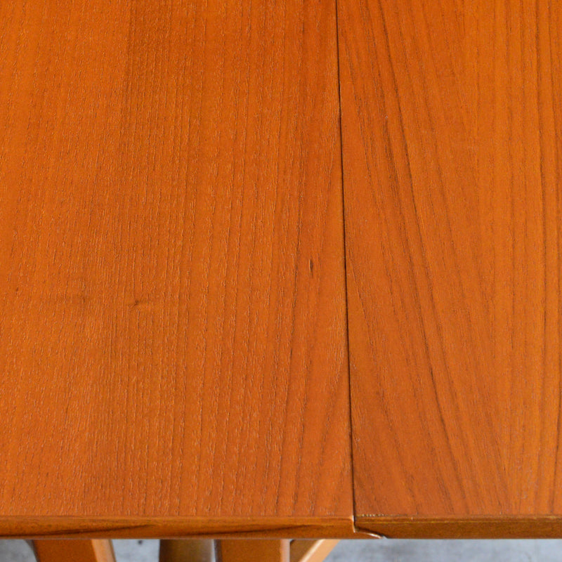 Jentique ジェンティーク　ゲートレッグテーブル32（オーバル・天板剝離再塗装済）