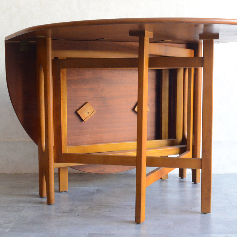 Jentique ジェンティーク　ゲートレッグテーブル32（オーバル・天板剝離再塗装済）