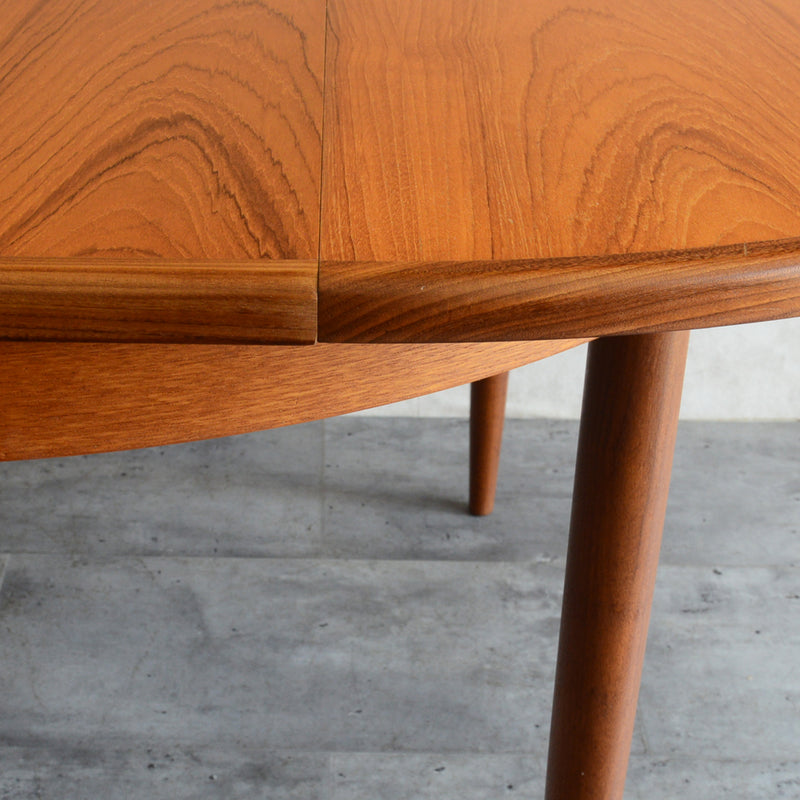 M様見学予約商品 G-PLAN ジープラン エクステンション ラウンドテーブル85 (天板剥離再塗装）