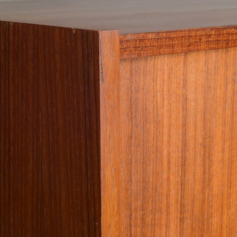 デンマークヴィンテージ  チークキャビネット P-13