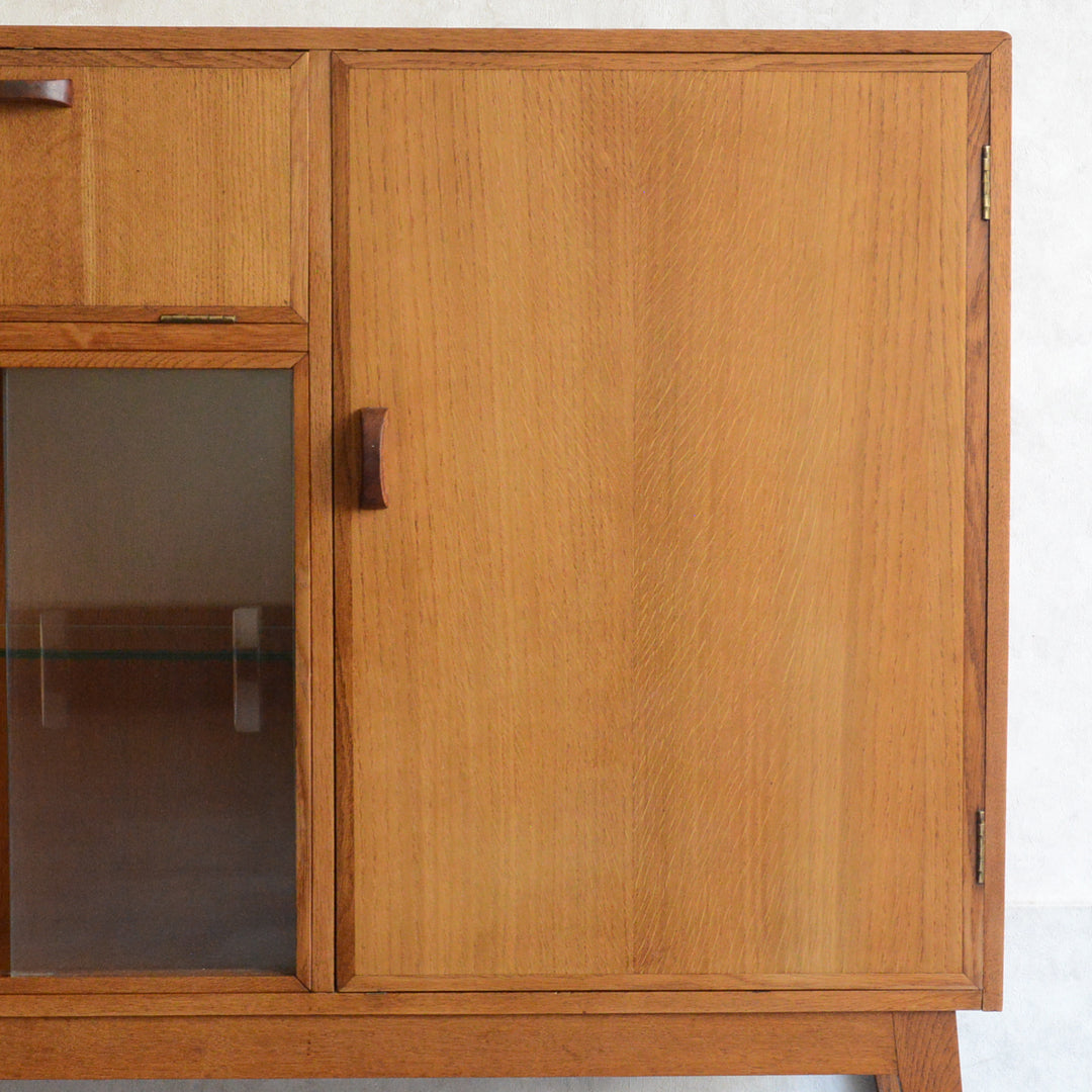 ミッドセンチュリー ヴィンテージ　オーク ガラスキャビネット 88