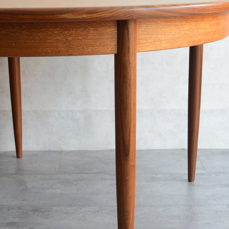 M様見学予約商品 G-PLAN ジープラン エクステンション ラウンドテーブル85 (天板剥離再塗装）