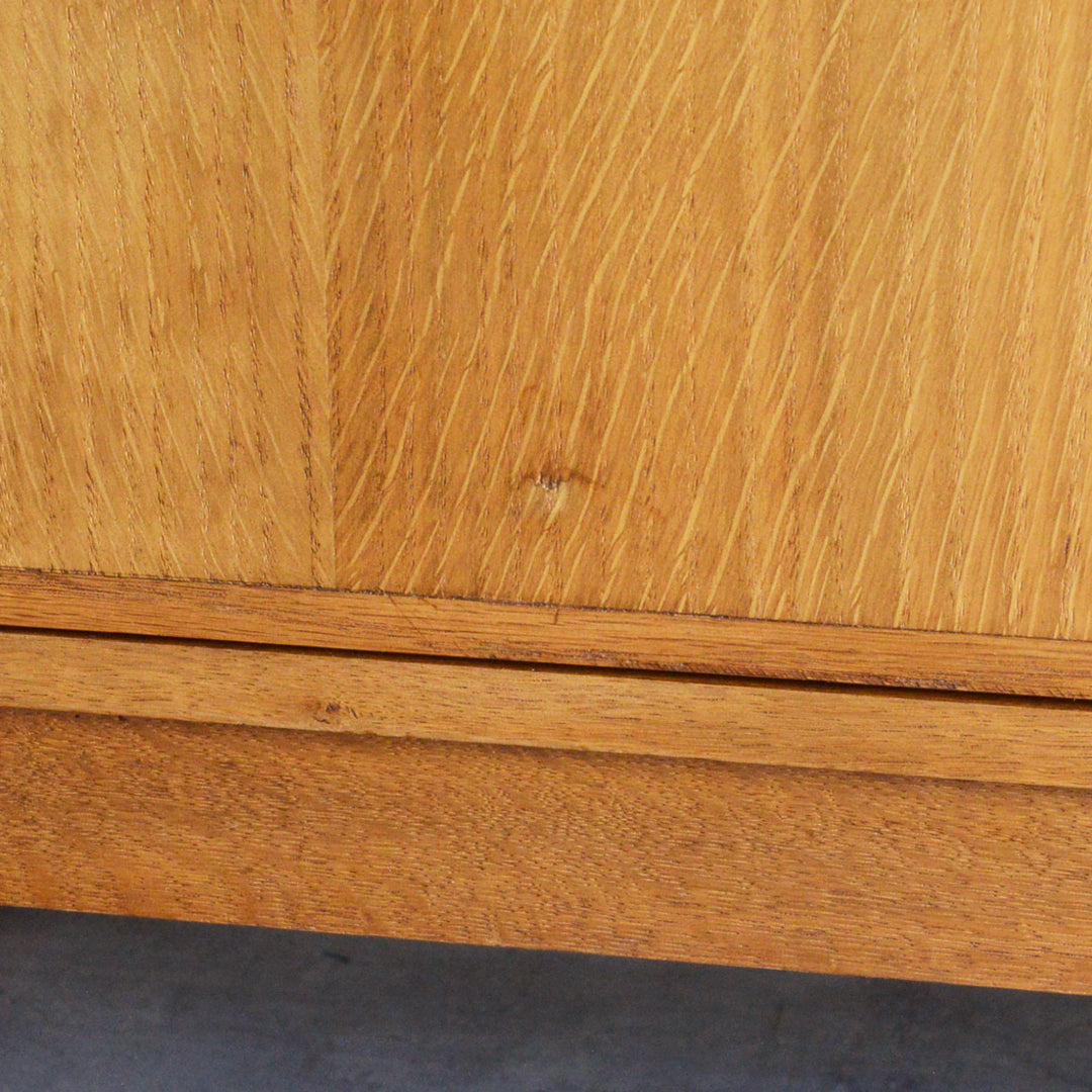 ミッドセンチュリー ヴィンテージ　オーク ガラスキャビネット 88