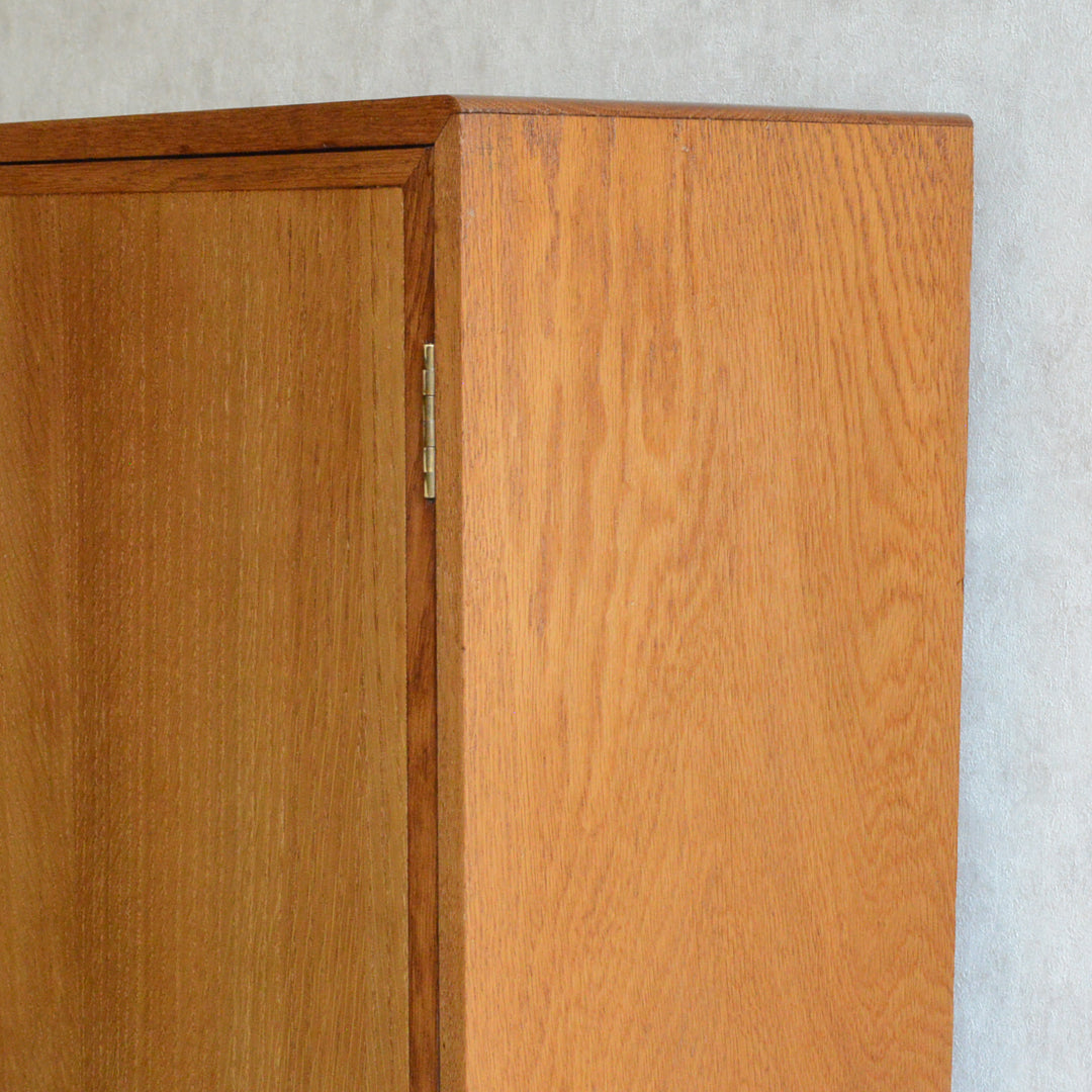 ミッドセンチュリー ヴィンテージ　オーク ガラスキャビネット 88