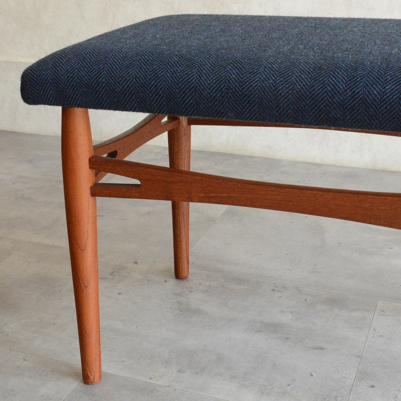 デンマークヴィンテージ スツール3-73 (張替済ネイビー）