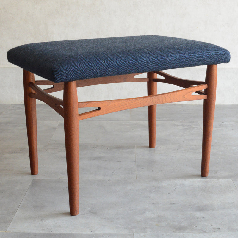 デンマークヴィンテージ スツール3-73 (張替済ネイビー）