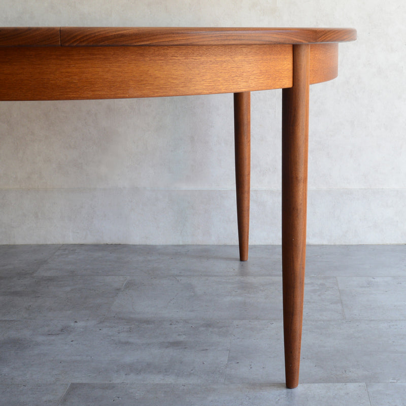 M様見学予約商品 G-PLAN ジープラン エクステンション ラウンドテーブル85 (天板剥離再塗装）