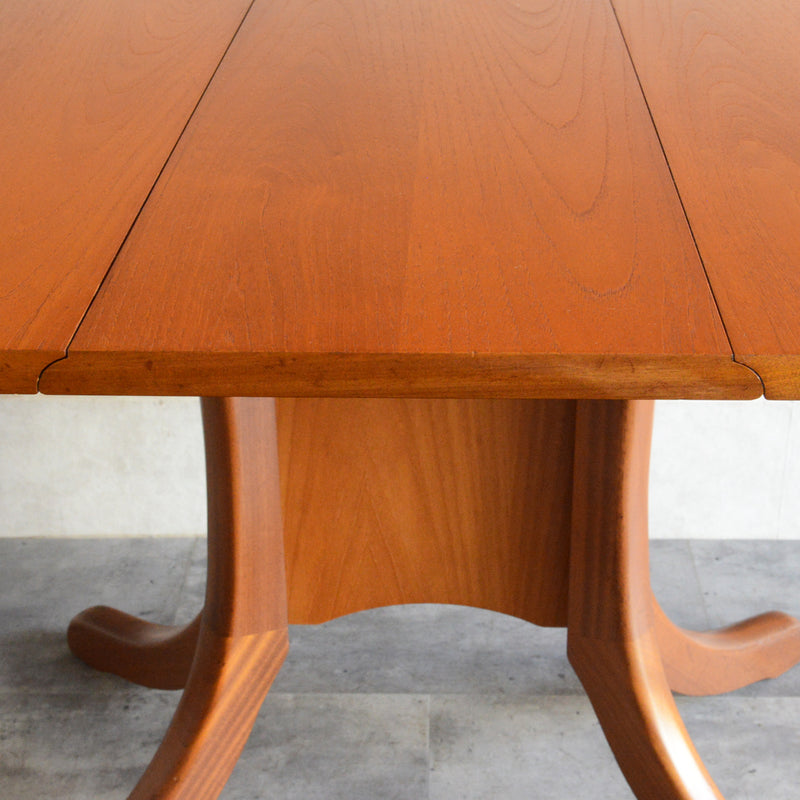 Sutcliffe サトクリフ チークゲートレッグテーブル31(オーバル・天板剝離再塗装済）