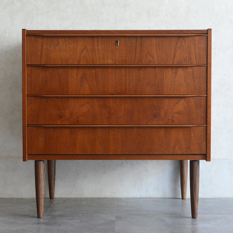 デンマーク ヴィンテージ  チーク４段チェスト 8-7