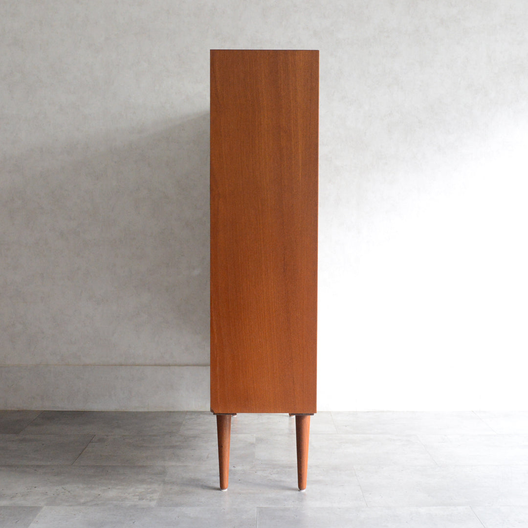 デンマーク ヴィンテージ チーク ブックシェルフ 8-25（フラップ扉）