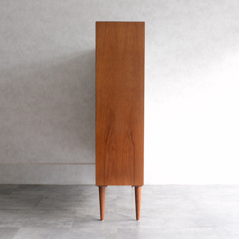 デンマーク ヴィンテージ チーク ブックシェルフ 8-25（フラップ扉）